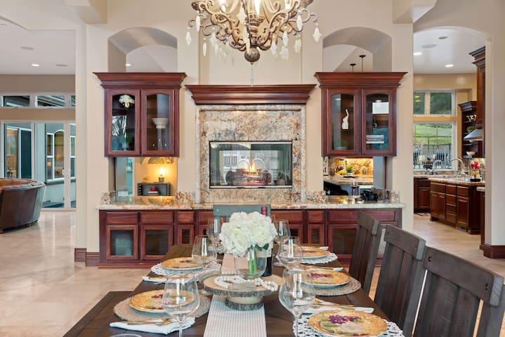 Welcome To Your Wineries Retreat -Tuscany Escape gallery image 4