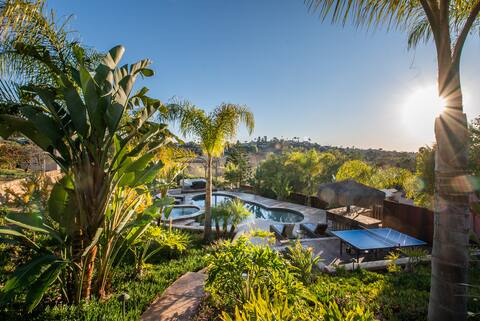 Surreal Escape w/ Views: Game Room/Pool & Hot Tub!