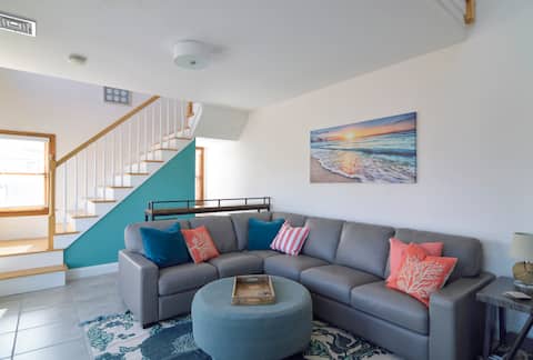 Popular Airbnb listing: 4bd/2bth on Plum Island - 2 min walk to Beach in Newburyport