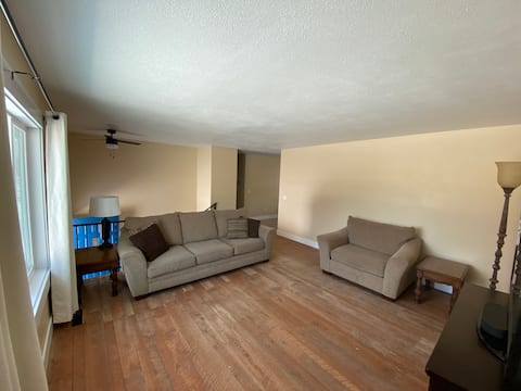 Fresh 3-Bedroom 2-Bath residential home