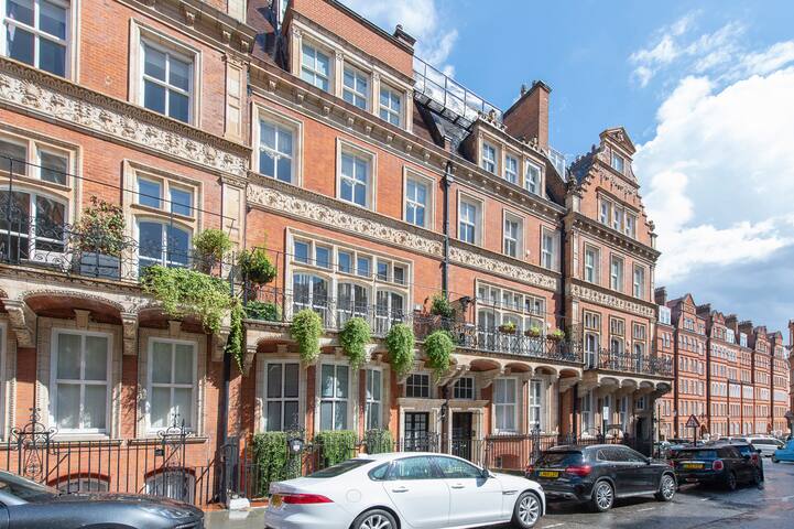 Kensington Court, South Kensington-Central London gallery image 2