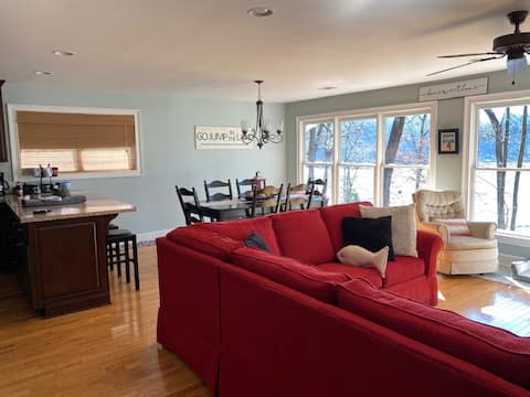 Popular Airbnb listing: Relax at Red Door Cottage and enjoy the view! in Gumlog