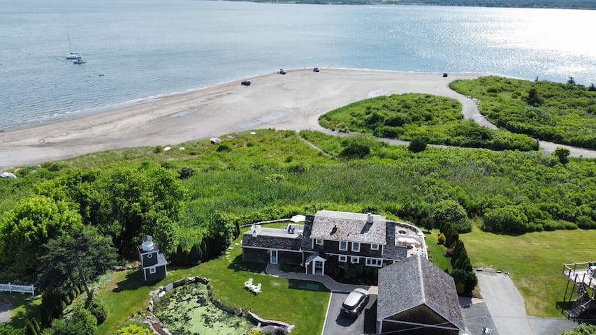 Beachcliff – Portsmouth. The Quiet Side of Newport