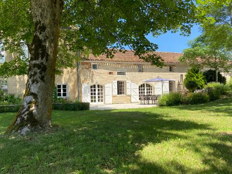Les Lumières du Causse - Stone cottage with pool