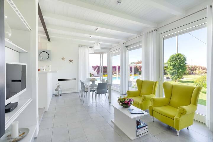 [Dominus Villas] – Villa Egnazia with private pool gallery image 4