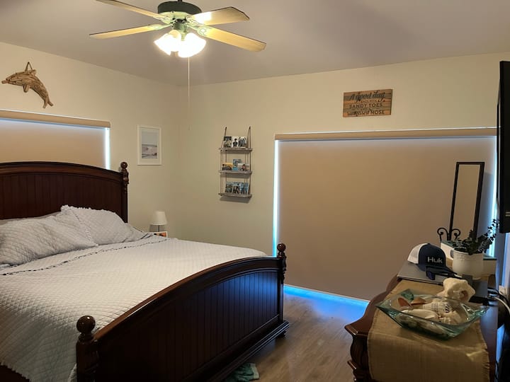 غرفة النوم الرئيسية