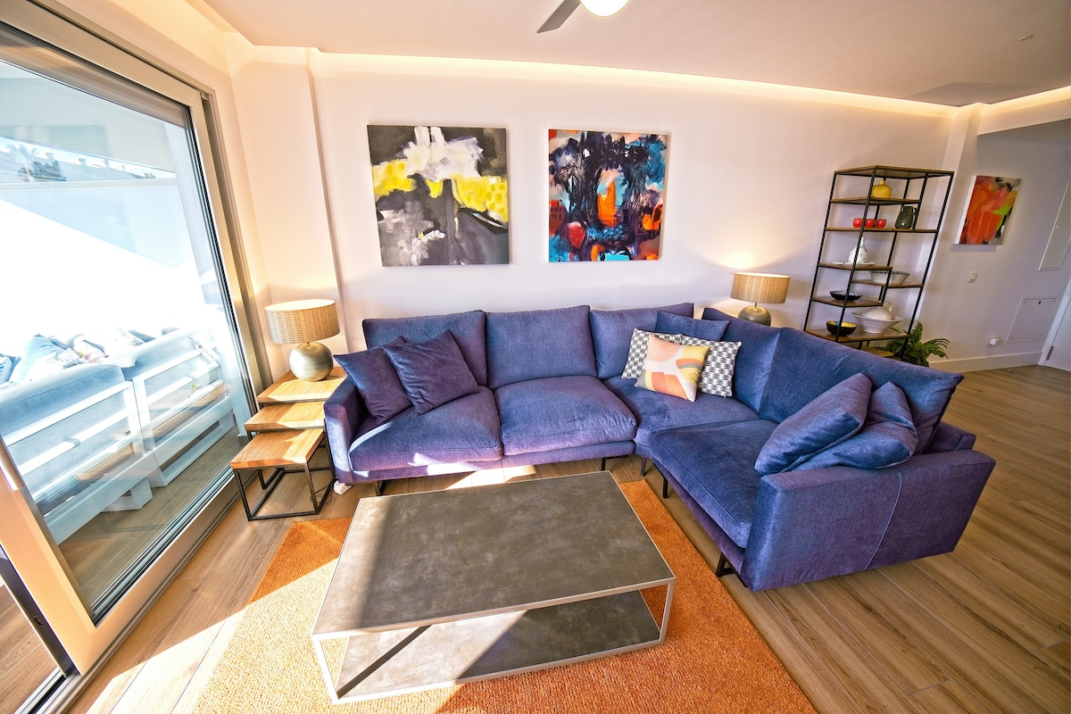 Top Airbnb: Stylish Sotogrande Marina Apartment 40 M2  terrace à San Roque