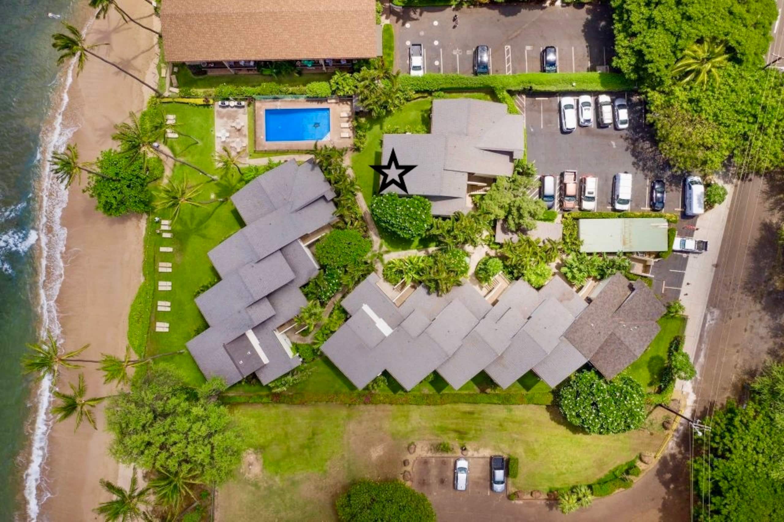 Condo in Wailuku · ★4.94 · 2 bedrooms · 3 beds · 2 private baths - Image 11