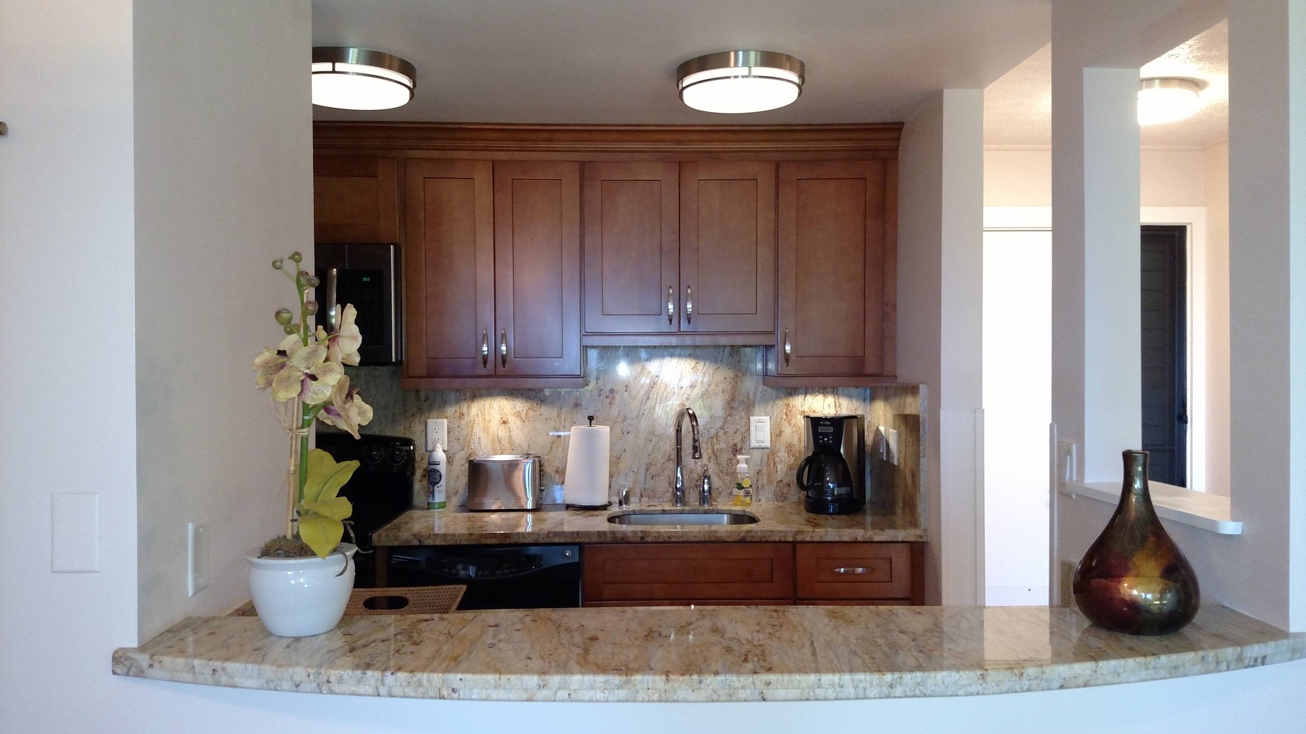 Condo in Wailuku · ★4.94 · 2 bedrooms · 3 beds · 2 private baths - Image 4
