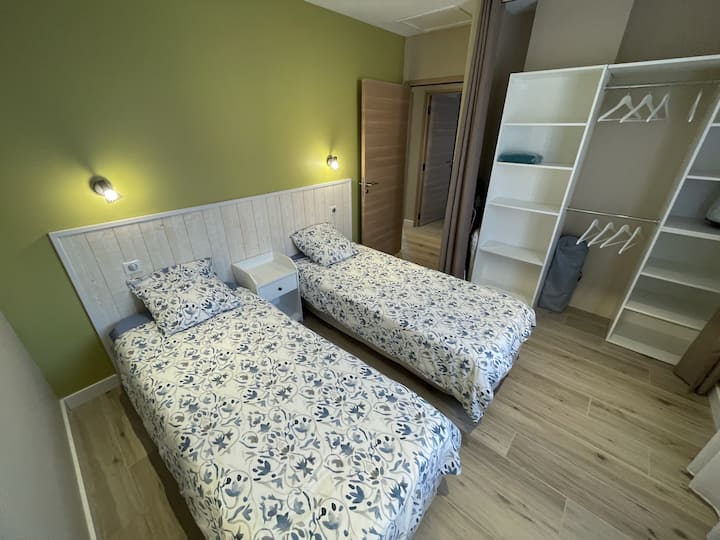 ห้องนอน 3 มี 2 เตียงขนาด 80 เตียงสำหรับเด็กหรือสามารถเปลี่ยนเป็น 1 เตียงขนาด 160 ตามคำขอ