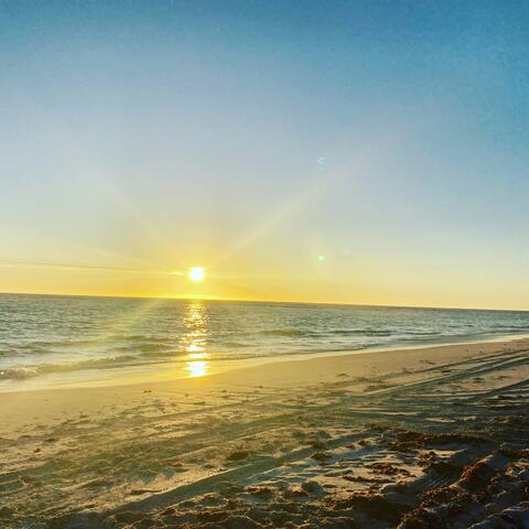 Sand and Sea Escape gallery image 5