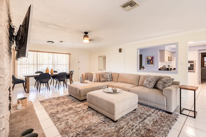 Paradise Retreat  Bring Family To The Beach! - Sarasota, FL