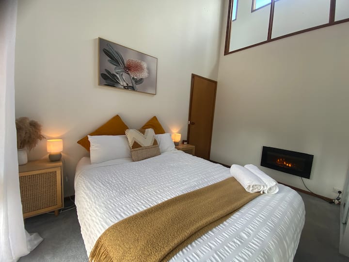 Main Bedroom- Queen Bed
Electric Fireplace