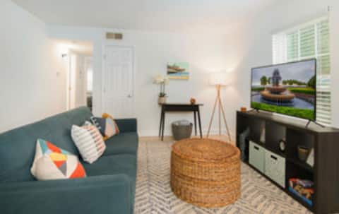 Lovely 2-Bed Rental with a Pool, Hanahan