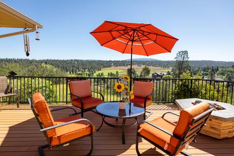 Spacious Running Y house with stunning views