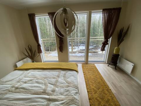 Picturesque cottage with private stream Kilsbergen