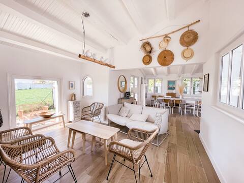 Spacious and bright home for 10 people