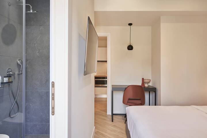 Apartment with 2 BDR & balcony, near Kolonaki area gallery image 3