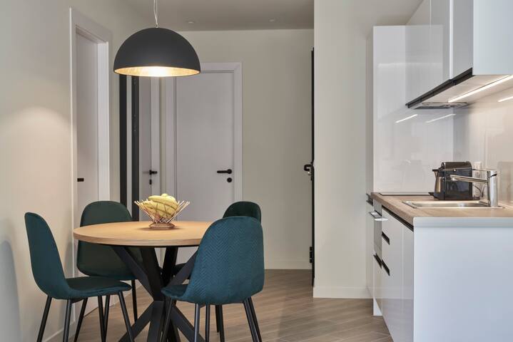 Apartment with 2 BDR & balcony, near Kolonaki area gallery image 2