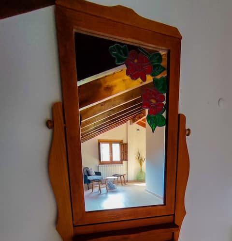 Top performing Airbnb: A Porteliña Casa Rural among Vineyards and Chestnut Trees in Ourense