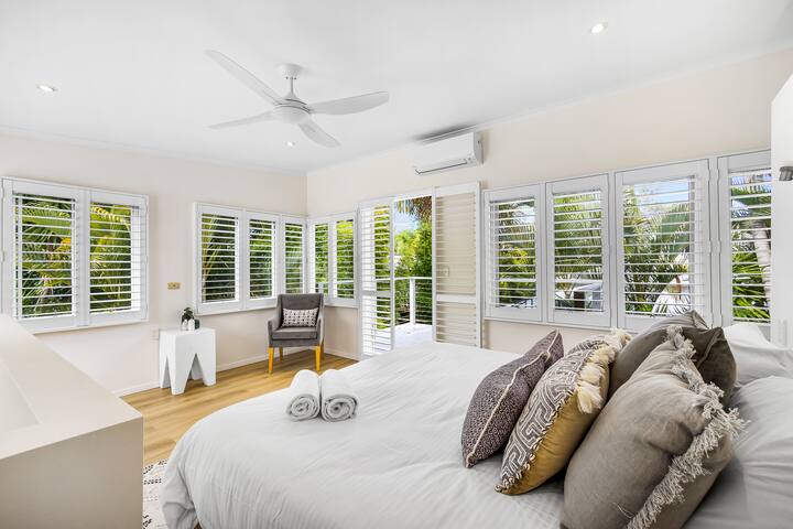 Perfect 4 bedroom family home, 50m from river gallery image 3