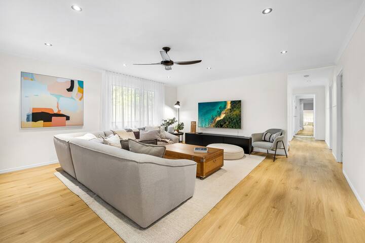 Perfect 4 bedroom family home, 50m from river gallery image 2