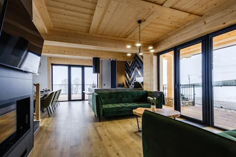 Popular Airbnb listing: BAŃSKA OSTOJA – a one-of-a-kind holiday cottage in Gmina Szaflary