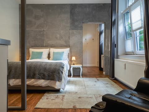 Leistungsstarkes Airbnb: Old Dairy Guest House in Ehrenfeld