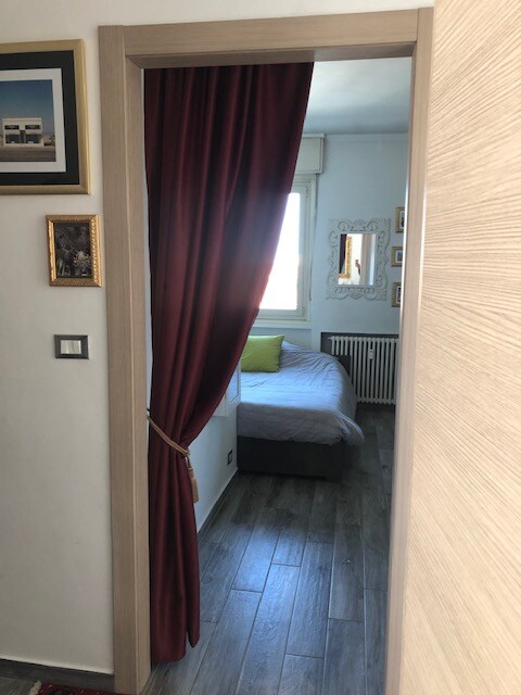 Საძინებლის შესასვლელი