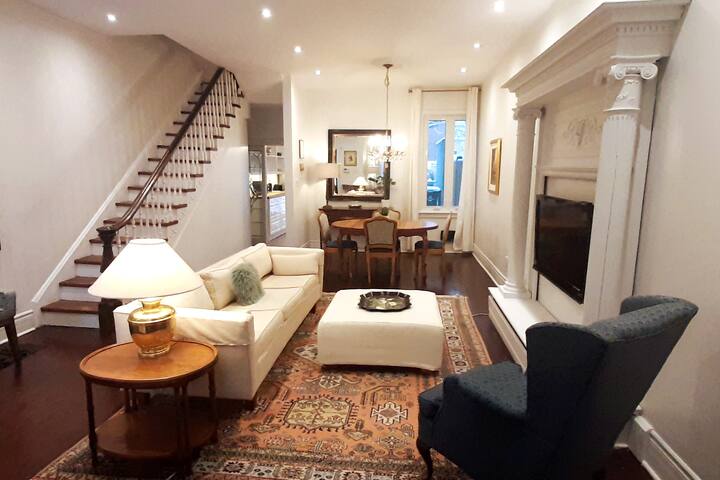 Charming 3-Bed Victorian Townhouse w/ Free Parking gallery image 2