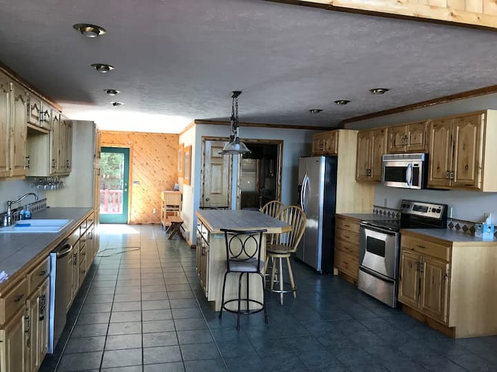 Top 8 Airbnb Vacation Rentals In Drummond, Michigan Updated 2024