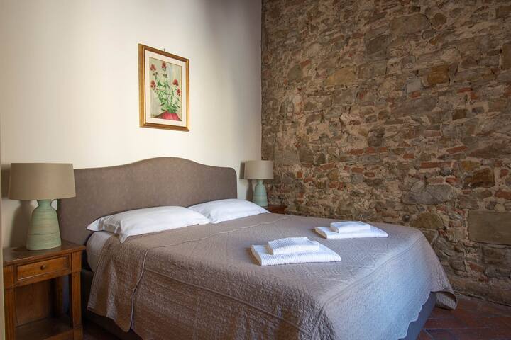 Unique Flat – Private Terrace and Gothic Details gallery image 2