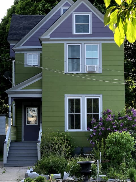 Light Keepers House nearby marina on Lake Ontario