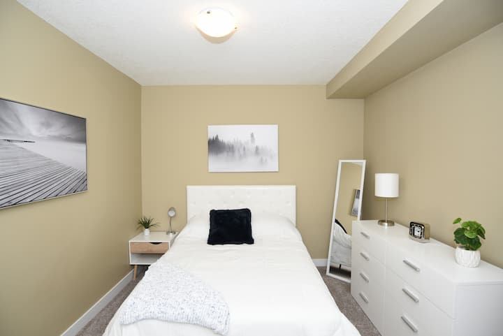 Bedroom #2 with Queen Bed