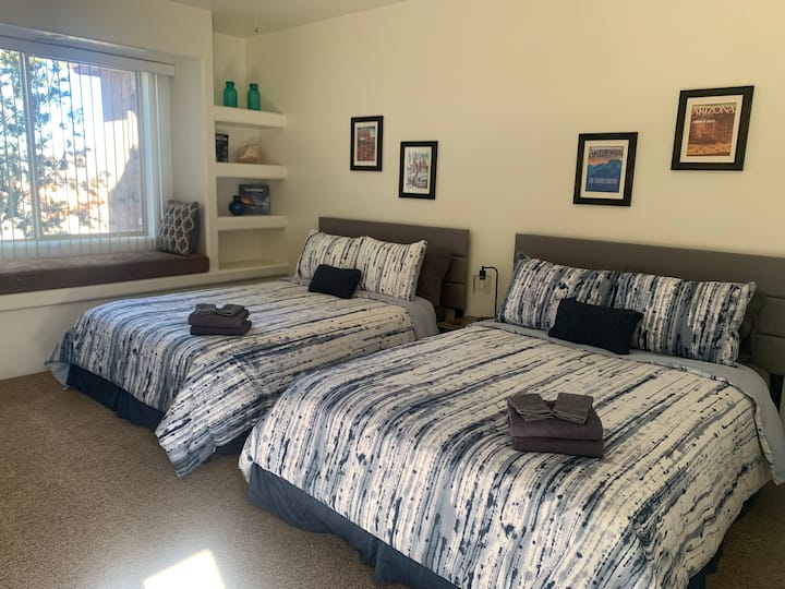 Chumba cha kulala cha Arizona Highways chenye vitanda 2 vya upana wa futi 4.5