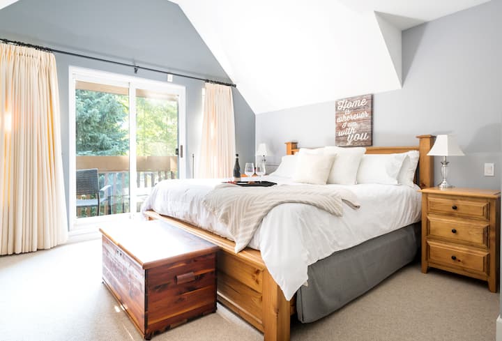 Huge upstairs master bedroom with balcony