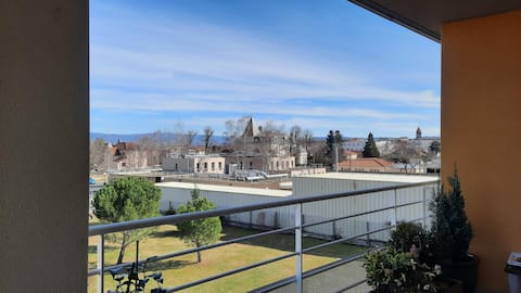Apartment with a quiet terrace
