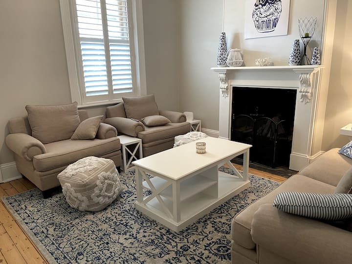 Shelby's Beach Cottage  Glenelg South - Glenelg