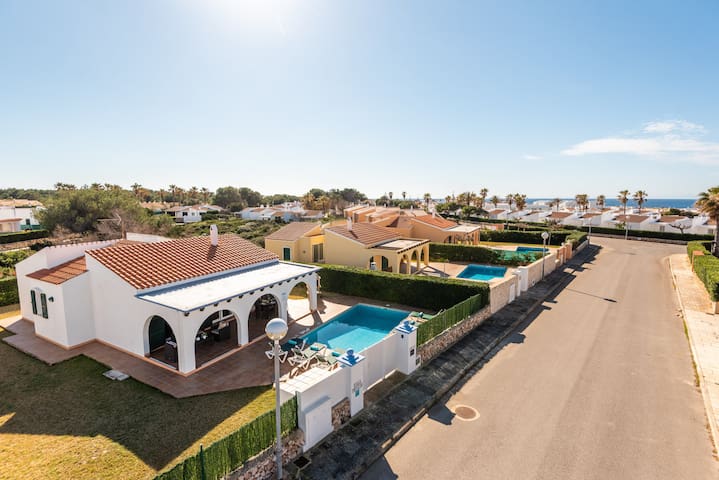 Innova Menorca Serveis managed Airbnb listing 2