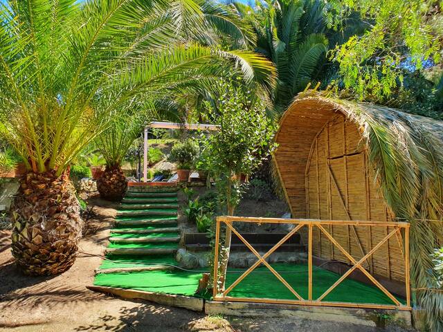 Vila Paradiso con piscina climatizada y bosque. gallery image 5