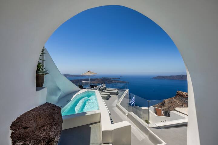 Luxury 3 bdr villa with heated plunge pool gallery image 2