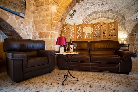 Successful Airbnb property: DomusCesare • Stone shower room + outdoor relaxation area in Carovigno