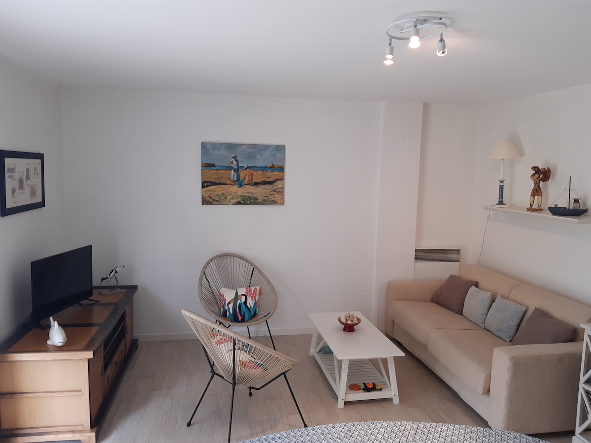Top Airbnb: South Brittany apartment 200 m from the beach in Clohars Carnoët