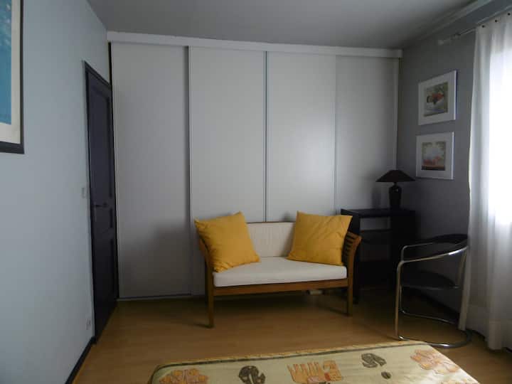 Chaleureuse Villa Proche De La Salle Arena - Meyzieu