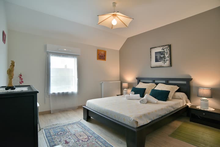 רצפת חדר שינה 140X190 מיטה, נוף לגינה