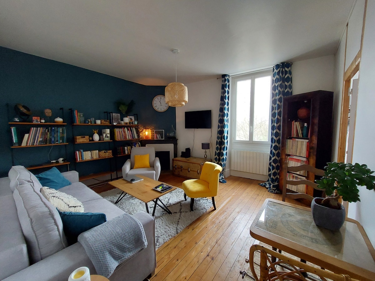 Successful Airbnb property: Bourges, city center and Marais in Bourges