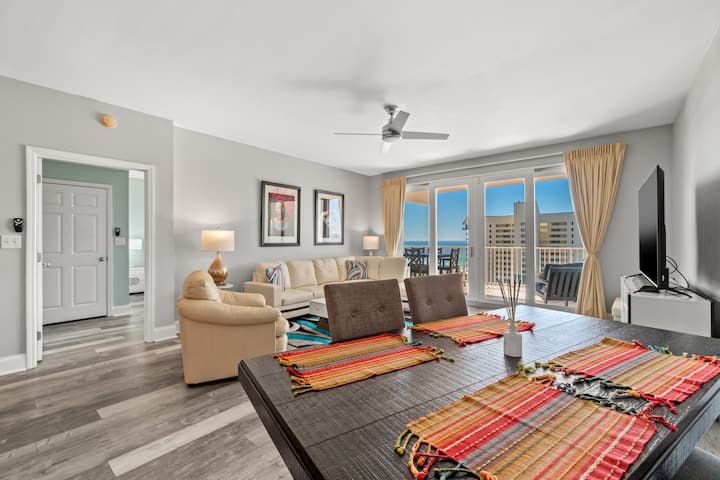 712 Xxl Modern Luxe 4/3 Oceanview Pools Resort 18+ - Panama City Beach, FL