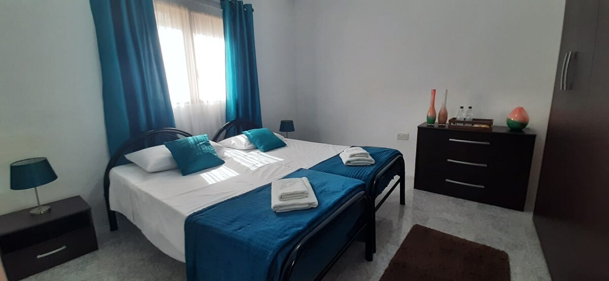 Sunshine Maisonette for 2. Sliema, St Julians