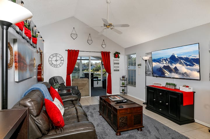Chill 4/2, Lakefront, Game Room, Fishing & Hot Tub - Oviedo