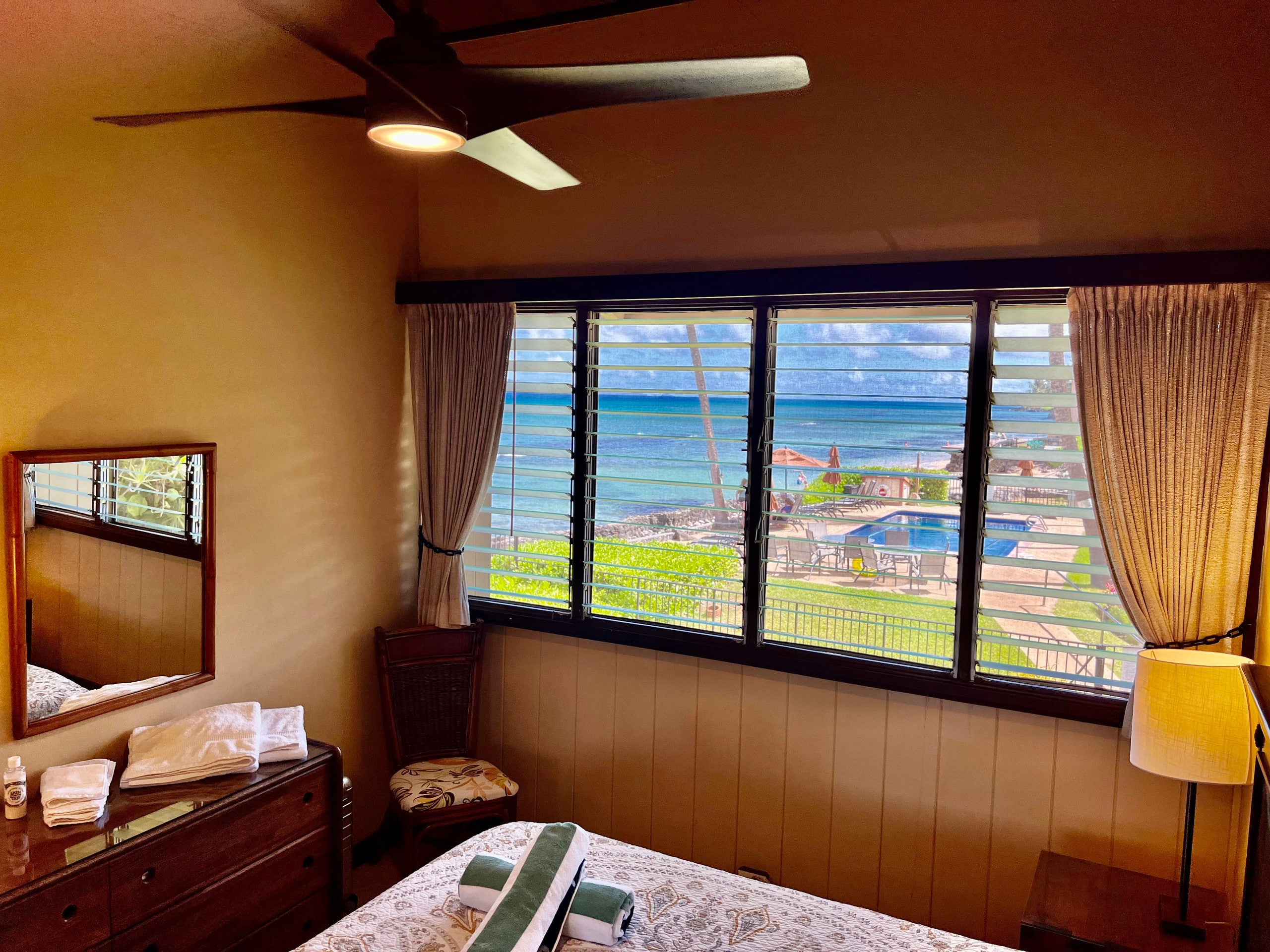 Condo in Lahaina · ★4.95 · 1 bedroom · 3 beds · 1 private bath - Image 15